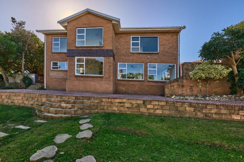 5 Bedroom Property for Sale in Dana Bay Western Cape